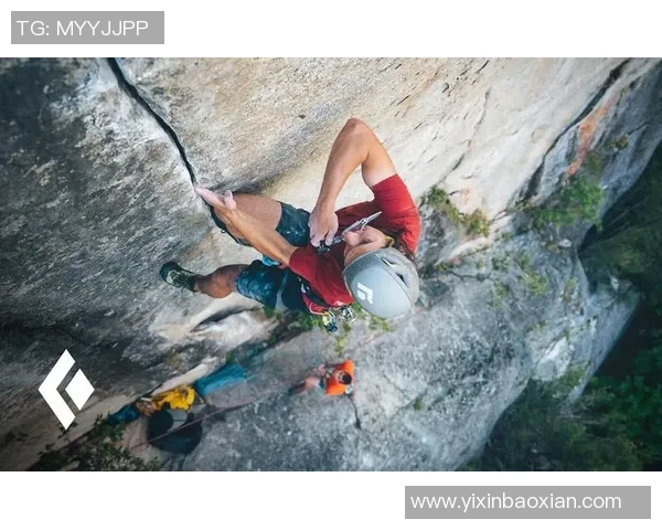 重庆攀岩队的进攻体系与攀岩战术的深度解析与实践探讨 重庆攀岩队的进攻体系与攀岩战术的深度解析与实践探讨